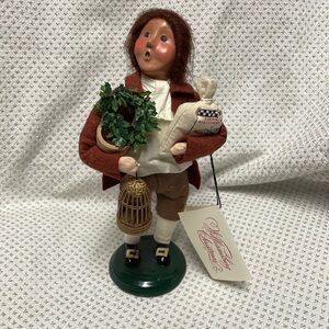Williamsburg Christmas Collectible Byers Choice Doll.